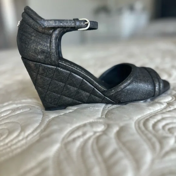 CHANEL Black w/ Dark Bronze wedge sandals EU39.5 - Picture 2 of 9